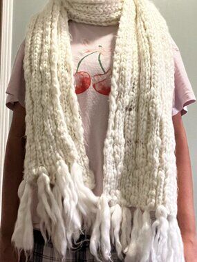 Oversized Gap White Knit Scarf